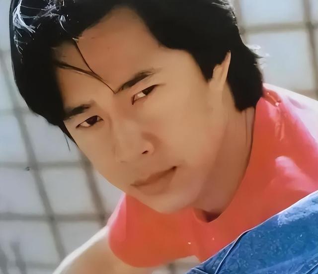 二婚嫁大12岁张丰毅，30年未生子女被张丰毅宠成宝，霍凡有何魅力