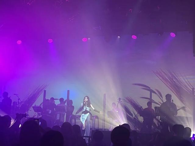 2月23日丨百万抖音红人韩尚霏邀你来拾叁唐Livehouse酒吧听歌！