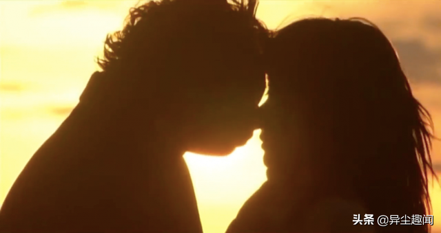 日剧票选「十大最心动吻戏场景」，高难度接吻甜到掉牙