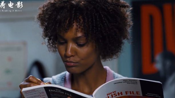 一部话题敏感的欧美片，将非洲女性的难言之隐，展现得淋漓尽致