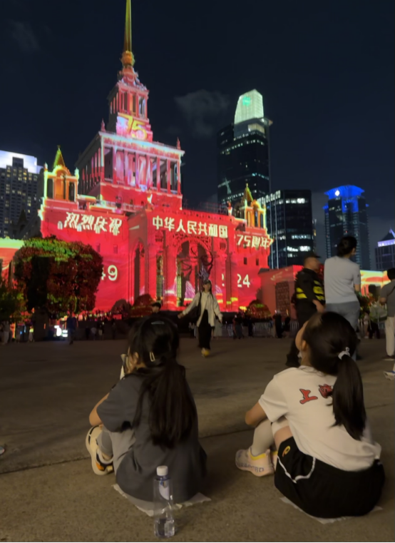 一个会讲故事的光影大展：解密“夜上海”传奇