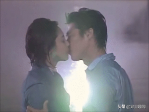 日剧票选「十大最心动吻戏场景」，高难度接吻甜到掉牙