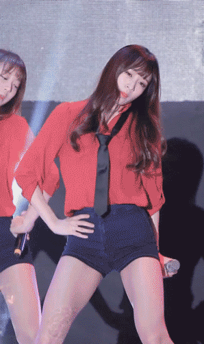 撩裙子、劈叉都不行!韩国女团9种舞姿被电视台封杀,网友炸锅