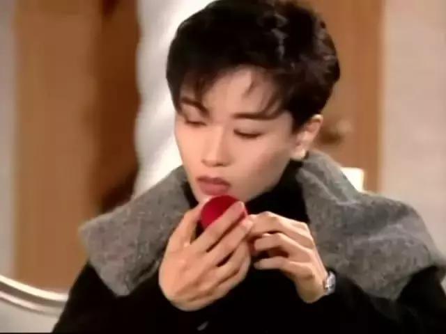 成名于开心鬼系列，一直是我们心中最美的小鱼