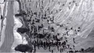 kilian(法国“地狱之山”自行车速降比赛大型撞车现场：数百名选手相撞)