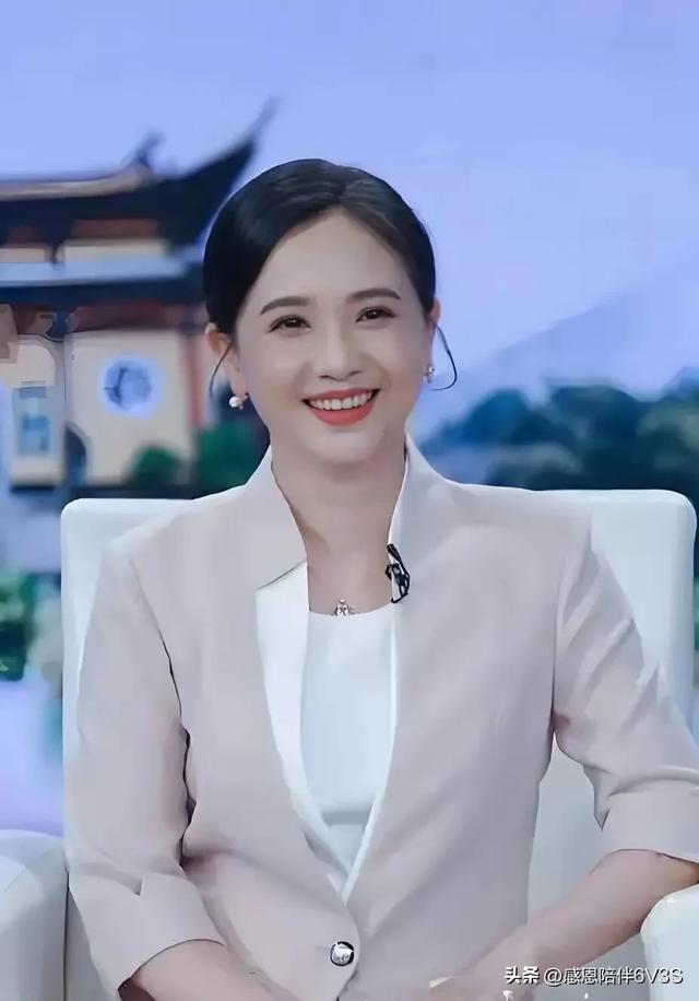 陶慧敏年轻时候的她，堪称众多人心中的女神，