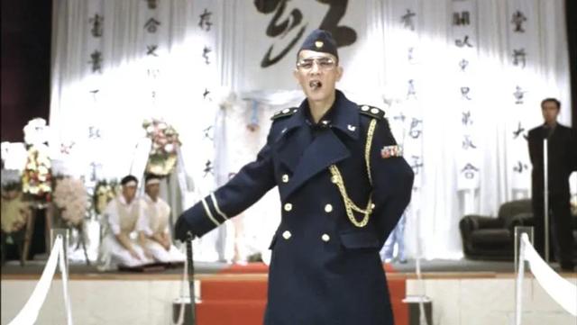 葬礼揸Fit人:林家栋谭耀文智斗陈小春,一代黑帮大佬讽刺身亡