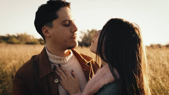 生肖狗：有一情人劫，情人旧知己见面，是命中注定