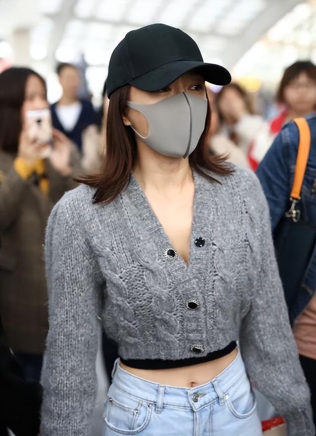 秦岚“钻石胸”大到藏不住,网友:这身材我酸了,这是谁的专属?