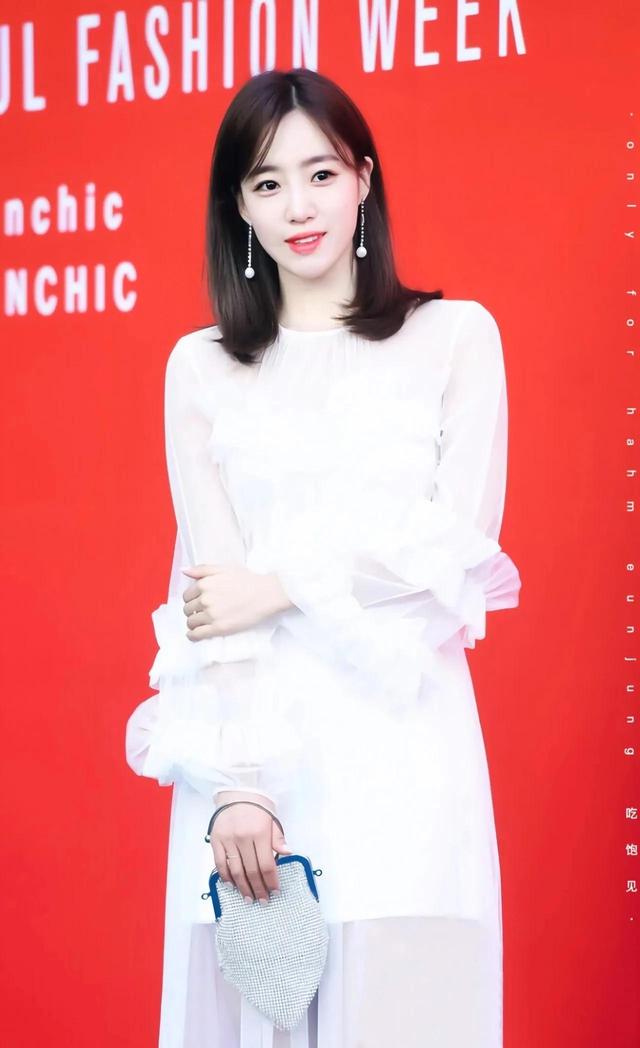 咸恩静，有颜值有才华的人气小花旦