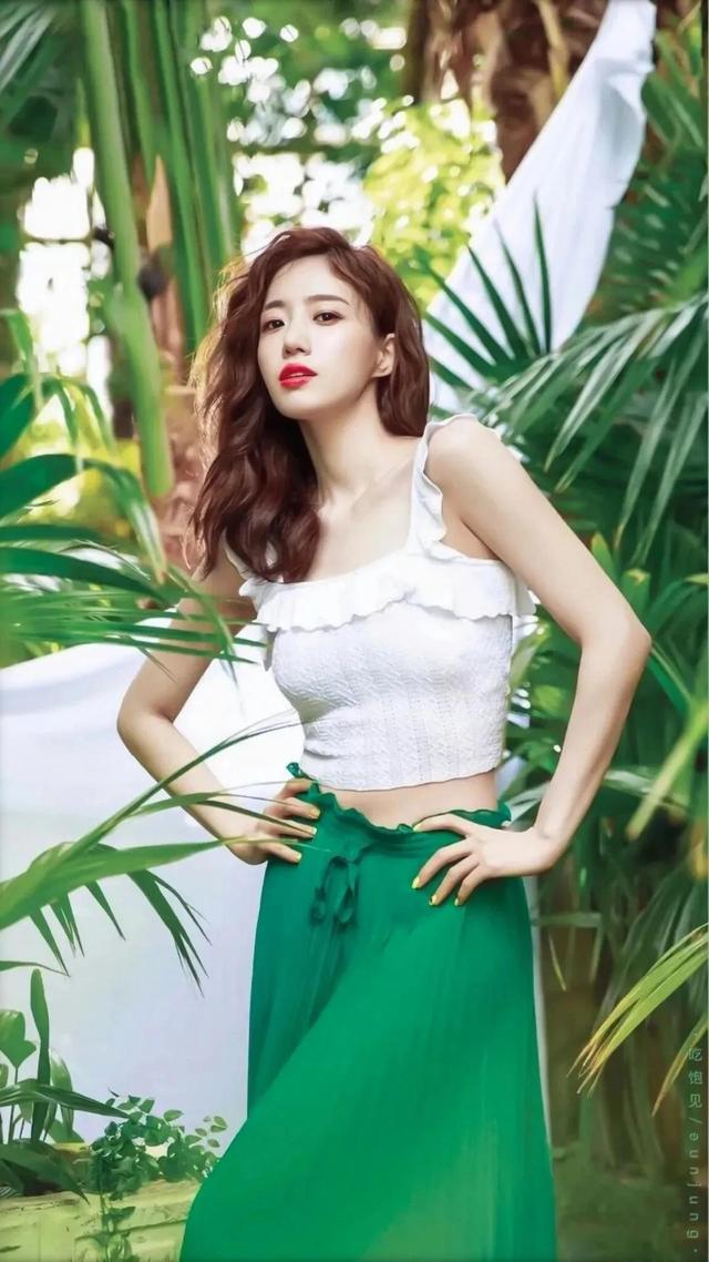 咸恩静，有颜值有才华的人气小花旦