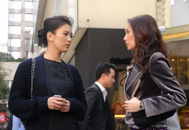 杨茜尧错失“视后”,回巢撑场TVB,却成了万千星辉的“遗珠”