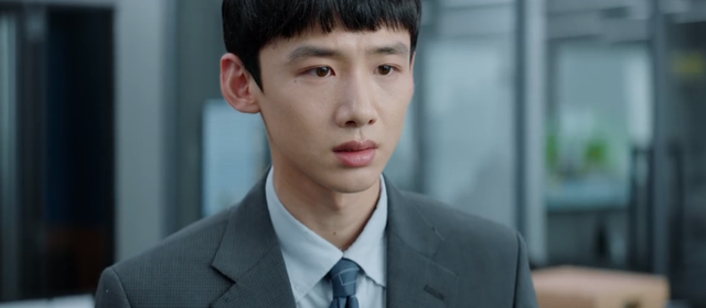 改编自9.3分经典之作，这部新剧轻松登顶热度榜第一