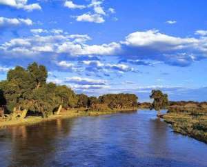 影像作品(影像｜莱钢老年《摄影视界》作品欣赏：展现五光十色的世界)