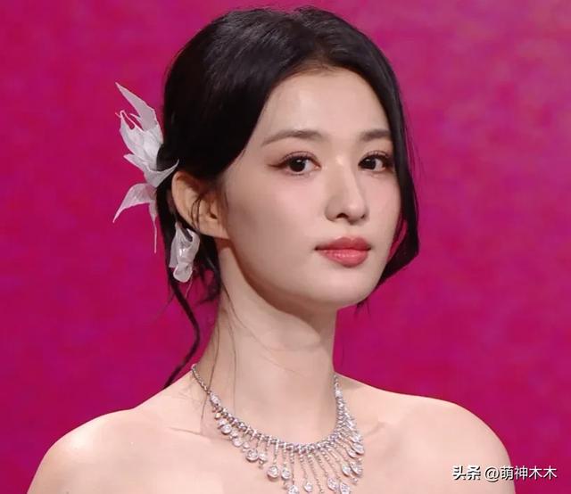 直播高清镜头下的明星！刘亦菲有了年龄感，关晓彤黑眼圈好明显