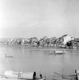 梁宽(30年代的广州乡村，大姑娘不裹脚，黄飞鸿徒弟梁宽的家乡)