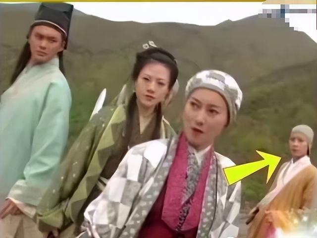 杨茜尧错失“视后”,回巢撑场TVB,却成了万千星辉的“遗珠”