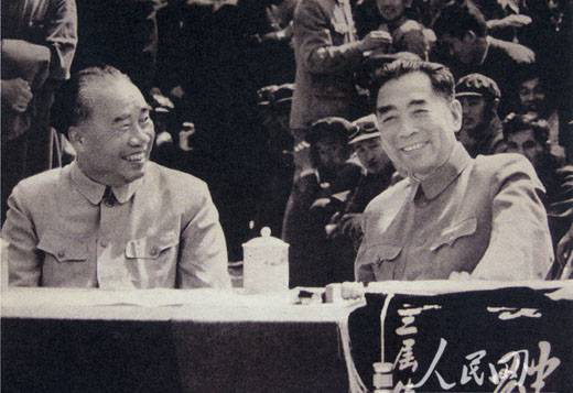 周恩来的弟弟周恩溥，国民党拷打下含恨去世，后代隐居多年无人知