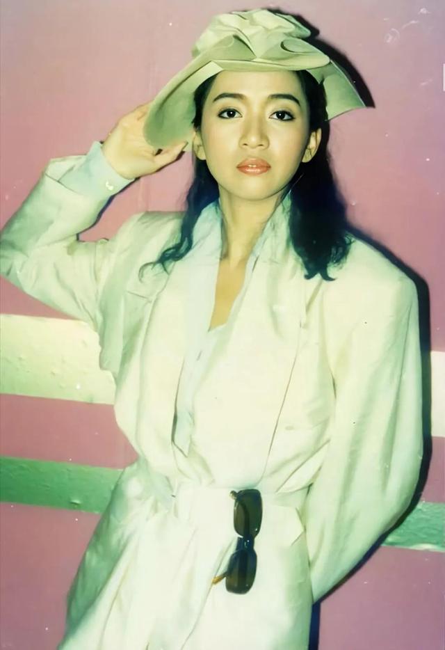 明星怀旧系列图片壁纸～梅艳芳