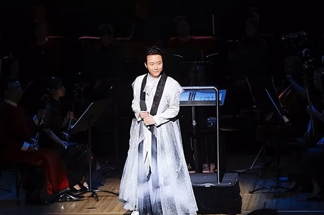 李玉刚跳河自尽？这一次，我看透了内娱的“新骗局”