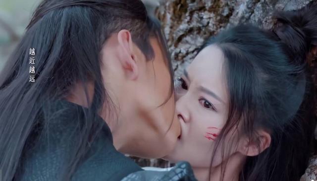 “笨蛋美人”李沁：与杨洋合影十指紧扣，被王大陆冒犯却不敢反抗