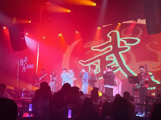 2月23日丨百万抖音红人韩尚霏邀你来拾叁唐Livehouse酒吧听歌！