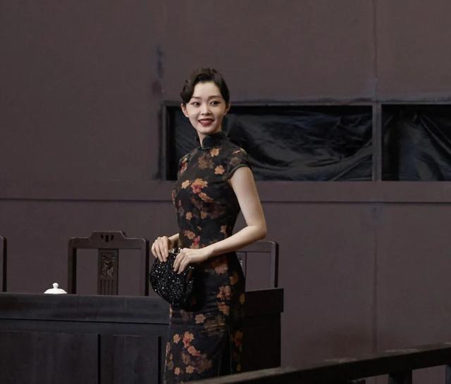 宋轶白敬亭恋情曝光,两人曾穿同款衣服,疑似已见过家长并且同居