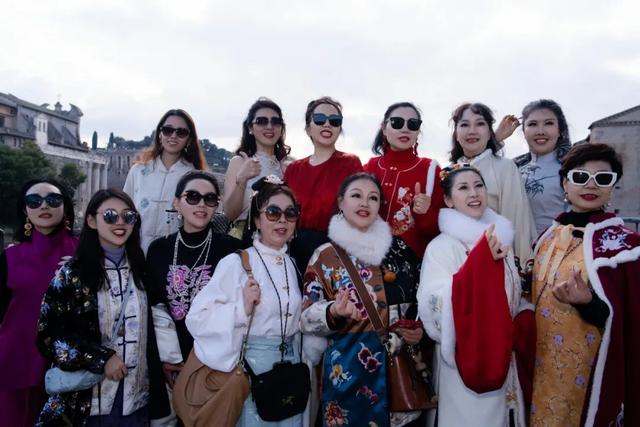 太超前！这群上海阿姨又传大消息！爆火作品曾引现象级热议