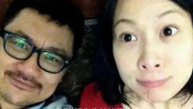 55岁刘若英罕见携儿子现身，9岁帅气又瘦又高性格开朗，星范十足