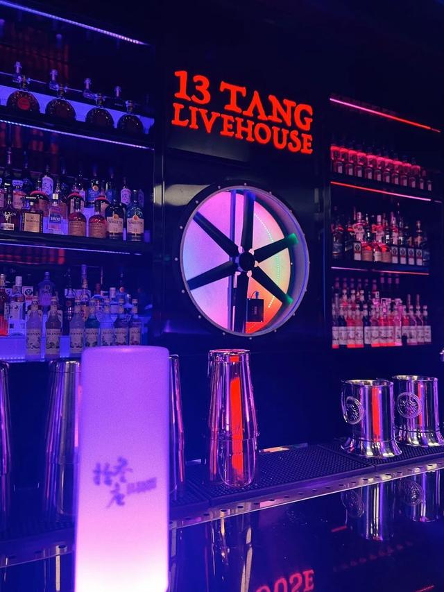 2月23日丨百万抖音红人韩尚霏邀你来拾叁唐Livehouse酒吧听歌！