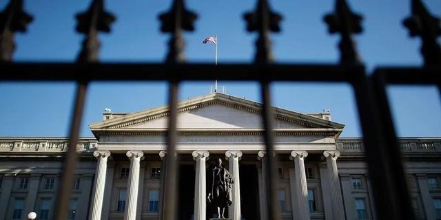 对FBI部门动手了!特朗普裁员玩真的,不怕砍到美国大动脉?