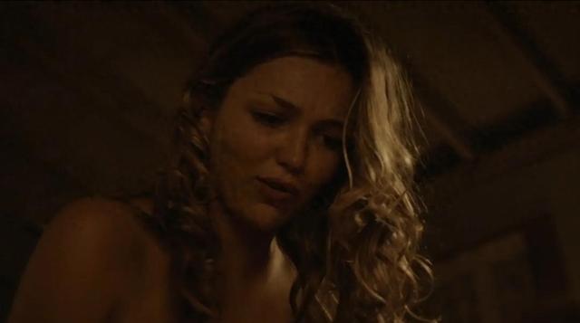 战斧骨里的女医生到底有没有怀孕？