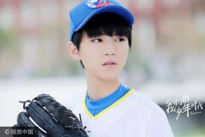 薛之谦演的电视剧(《我们的少年时代》Tfboys变身“棒球王子” 薛之谦尽显“段子手”风格)