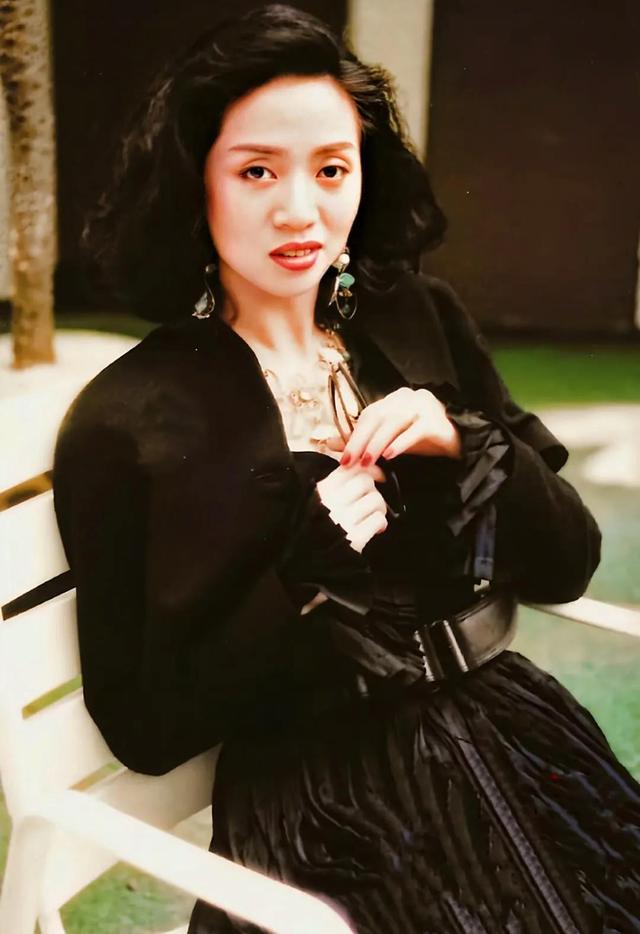 明星怀旧系列图片壁纸～梅艳芳