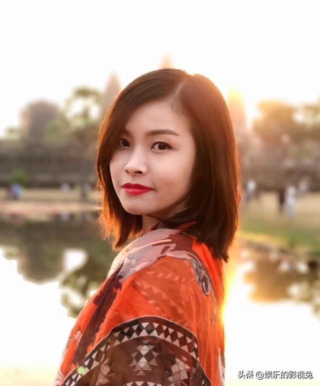 她叫“秋香”，也叫“奀妹”，明明可以靠颜值征服观众，却靠演技