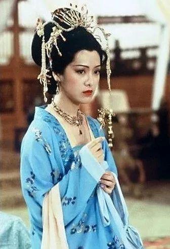 天下女子众多，为什么偏偏是杨玉环成了贵妃？