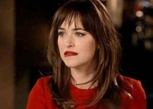 达科塔约翰逊(从“金球小姐”到实力派演员：达科塔·约翰逊的逐梦之旅)