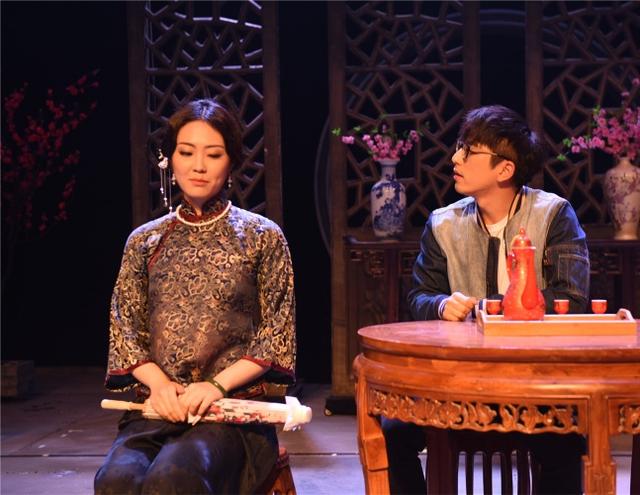 《大闹天竺》南京站 柳岩：夺白客小岳岳银幕初吻