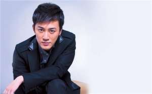 张馨月个人资料及简介(林峰女友张馨月资料 女友颜高身材有料林峰艳福不浅)