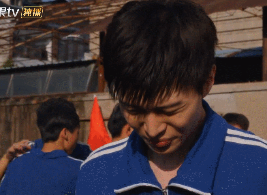 小演员别选太惊艳，不然尴尬的就是成年演员，范丞丞根本接不住戏