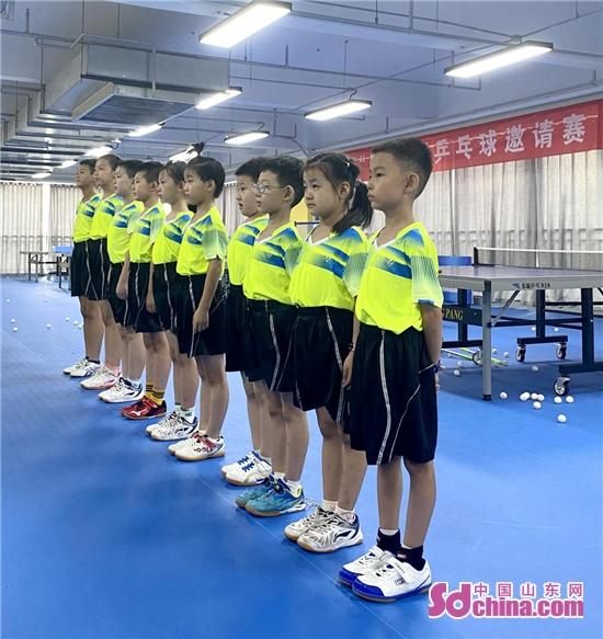 90后小伙白手起家，十年一剑，冲进中超联赛