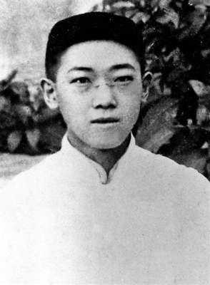 革命青年(恽代英：中国革命青年的楷模)