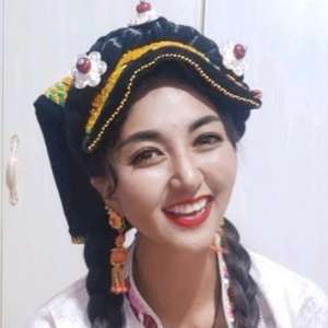 网红拉姆(两次因家暴离婚，直播中被前夫泼汽油烧死，百万网红拉姆案始末)