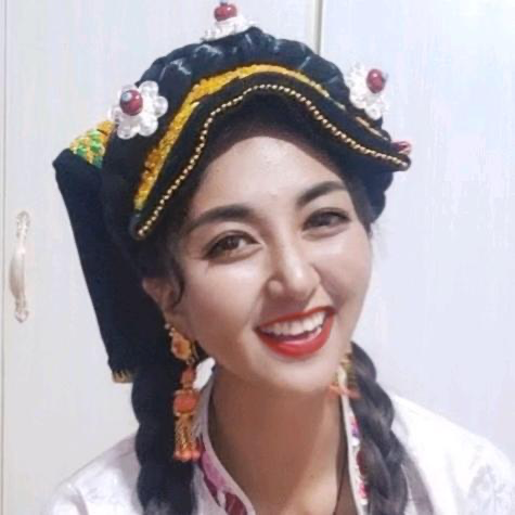 两次因家暴离婚，直播中被前夫泼汽油烧死，百万网红拉姆案始末