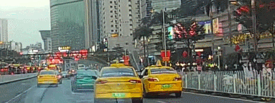 广州市区突发车祸！司机情况披露