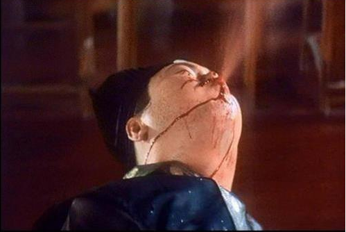 还记得《食神》里的唐牛吗？帮星爷改剧本被逐出师门，现江郎才尽