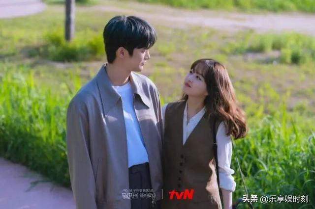 8部韩剧名太奇葩:为啥要背着善宰跑?网友:编剧是来搞笑的吧?