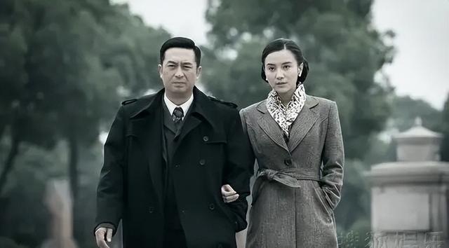 二刷《悬崖》顿悟：周乙与顾秋妍“同居”六年，为何没有日久生情