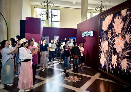 一个会讲故事的光影大展：解密“夜上海”传奇