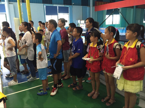 小主人报三亚小记者参与“迎奥运全民大健身”活动报道